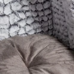 LITTLE LORD Bett Shelly Taupe -Haustierparadies 2703ea5cf8877fdcbf9f6896cc9a0e8a4ed2ab85 1653003 de DE 6ef81b595b697a223ae91c3d9c126f586afa57fc9Q8gm6